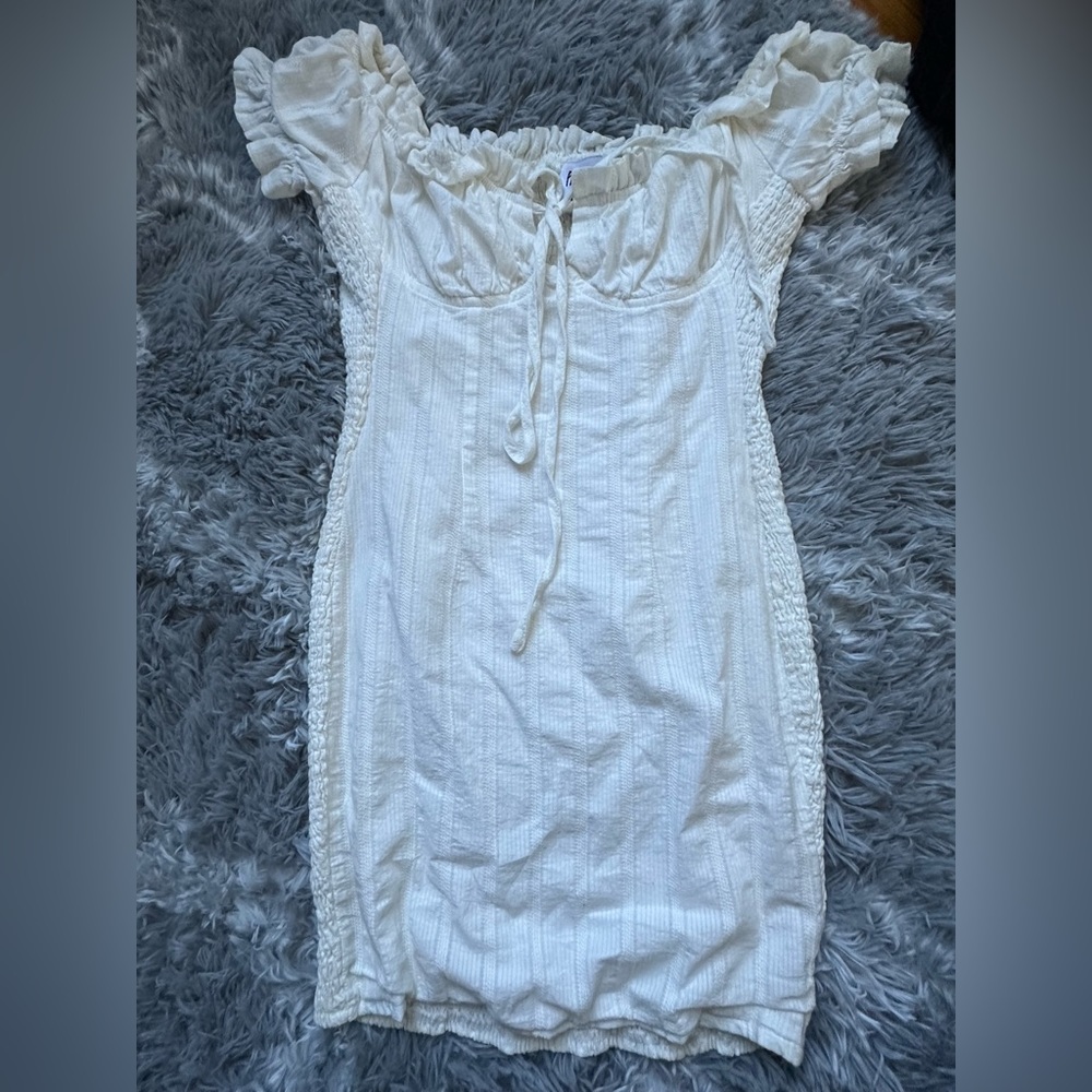 Princess Polly white dress size 2